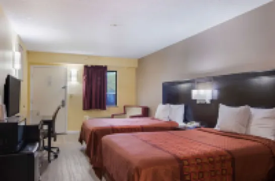 Rodeway Inn & Suites Monroeville-Pittsburgh