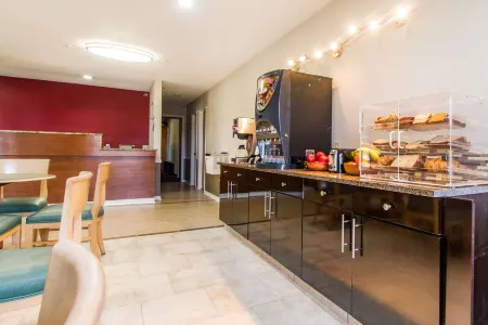 Econo Lodge - Athens Отели в г. Мак-Минн