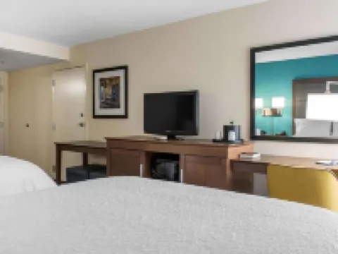 ハンプトン イン ダグラス ダグラスのホテル