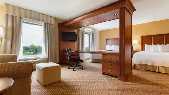 Hampton Inn & Suites Detroit/Chesterfield Township