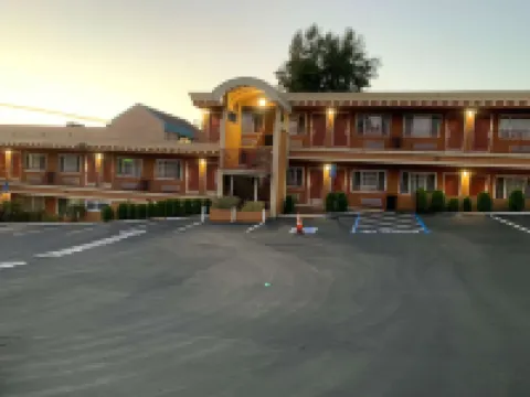 Budget Inn of Hayward Hotels in Hayward