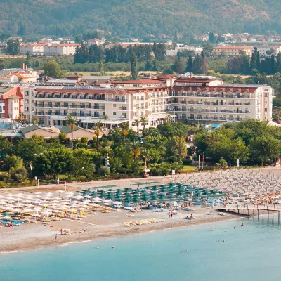 L'Oceanica Beach Resort Отели рядом с достопримечательностью «Кирис»
