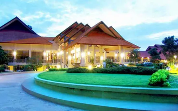 รูปภาพของเอกไพลินริเวอร์แควรีสอร์ต