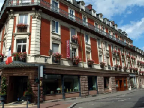 Hotel Bristol Hotels near Train City