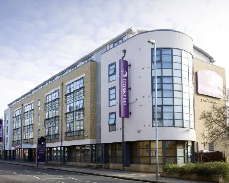 London Kew Bridge Hotels in Brentford
