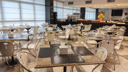 Hotel Reymar Express Отели в г. Масейо