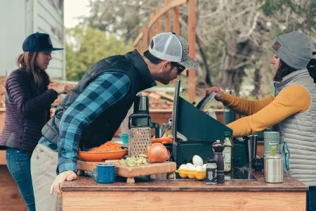 LOGE Camps Westport Отели рядом с достопримечательностью «P. Kelly Boss Ocean Walk Landing»