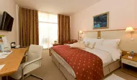 Apollo Spa Resort - All-Inclusive , Indoor & Outdoor Pools & Individual AC in Every Room