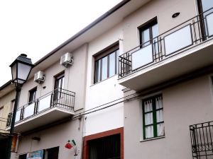 Casa Romeo - Nice Apartment at the Foot of Etna a Few km from the Ski Slopes