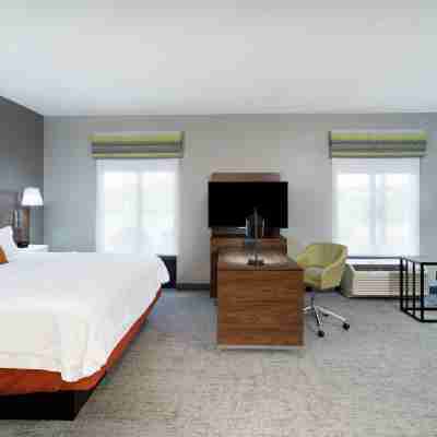 Hampton Inn & Suites Opelika-I-85-Auburn Area Rooms