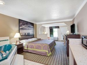 Super 8 by Wyndham Knoxville East