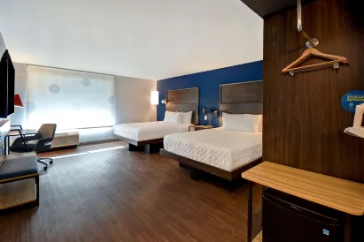 Tru by Hilton Concord