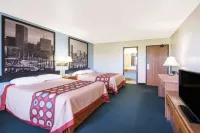 슈퍼 8 바이 윈덤 서몬트 루저빌 호텔