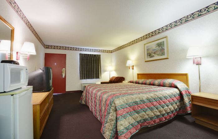 Americas Best Value Inn and Suites Macon