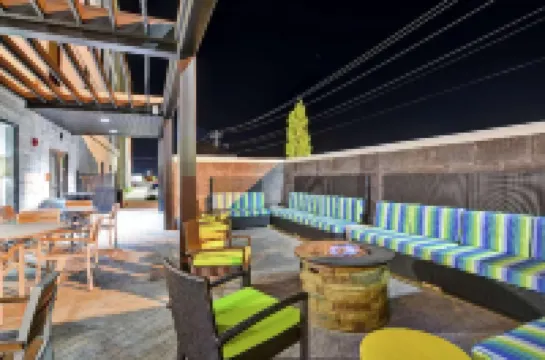 홈2 스위트 바이 힐튼 콘웨이