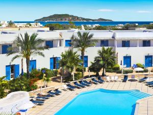 Cala la Luna Resort