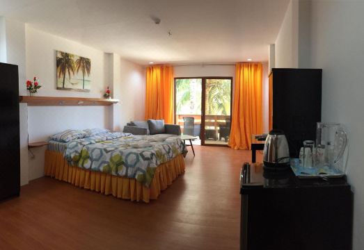 5. 하모니 호텔 팡..