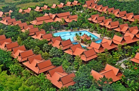 Sokhalay Angkor Villa Resort Отели рядом с достопримечательностью «Puthan Nokor Reach Thorm Meta Pagoda»