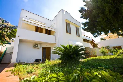 Hotel Pocho Các khách sạn gần El Bahira Camping Village