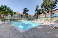 Motel 6 Santa Ana, CA - Irvine - Orange County Airport Hotels in Orange County
