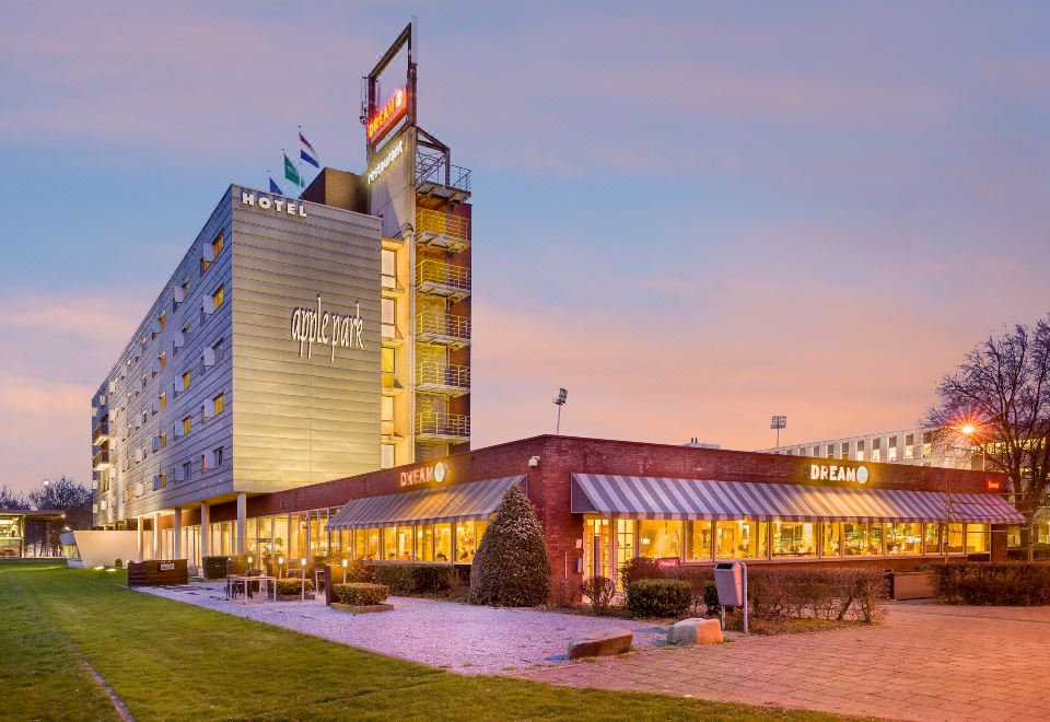 hotel overview picture