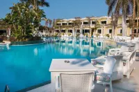 Paradise Inn Beach Resort - Beach