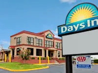 Days Inn by Wyndham Lawrenceville فنادق في لورنسفيل