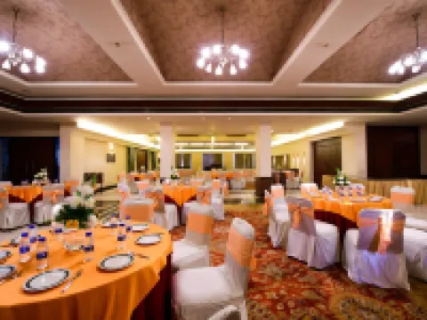 Hotel Majestic Grand Hotels in Jalandhar