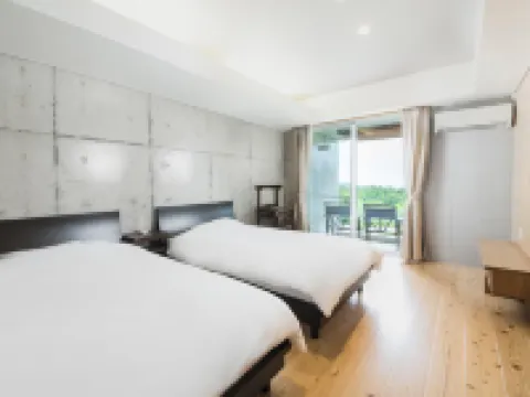 朝陽の宿 涼風 南城のホテル