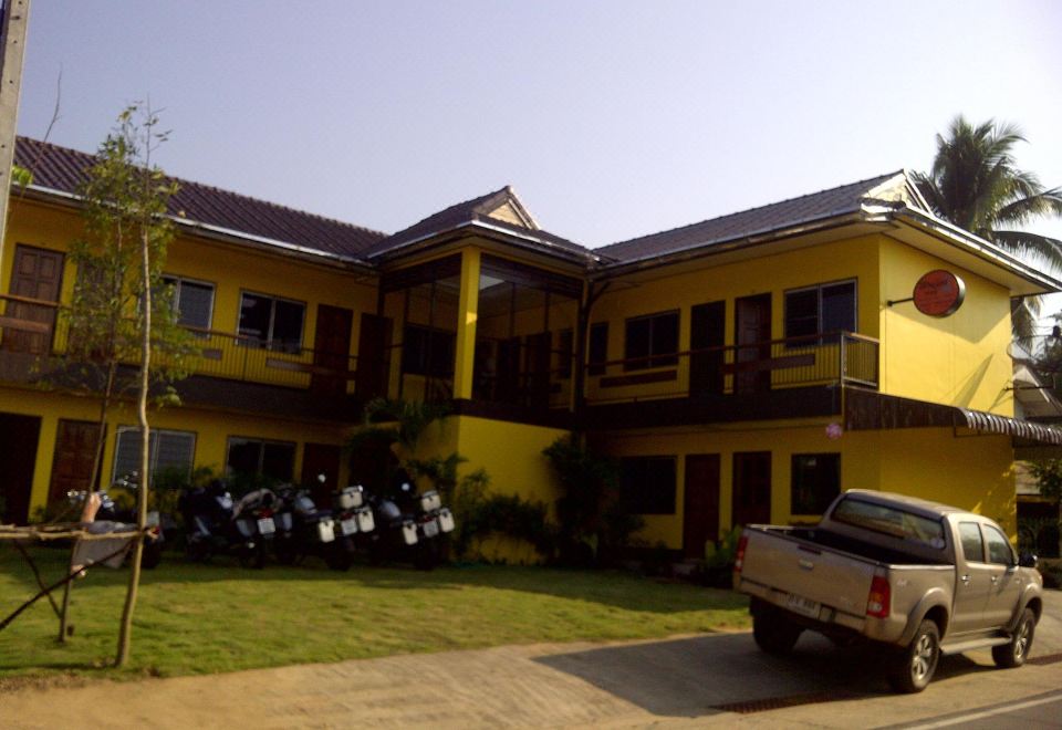 Khong Chiam Place - Housity