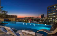 Embassy Suites by Hilton the Woodlands® at Hughes Landing Hotels in The Woodlands