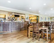 Yellowstone Valley Lodge, Ascend Hotel Collection Hotel di Park County