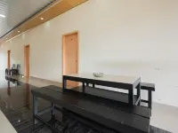 RedDoorz Syariah Near Minangkabau International Airport Hotels in Katapiang