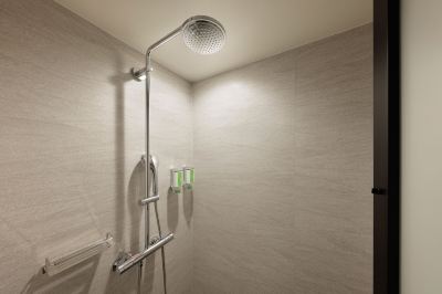 海の見える部屋、ゲストルーム、キングサイズベッド1台 フェアフィールド･バイ･マリオット･和歌山串本の写真