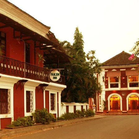 WelcomHeritage Panjim Inn Отели рядом с достопримечательностью «Fontainhas»