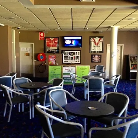 Town & Country Motor Inn