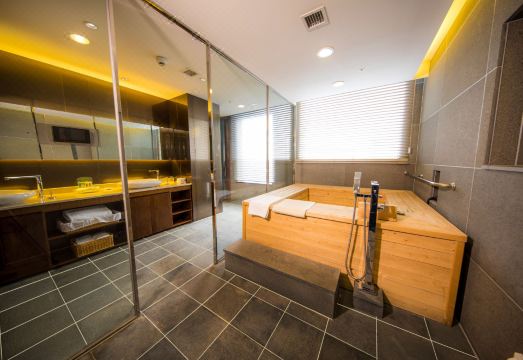 홀리데이 인 광주