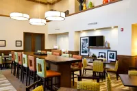 Hampton Inn & Suites Salinas - Frühstück