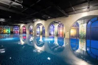 Venus Hotel Tam Dao - Pool