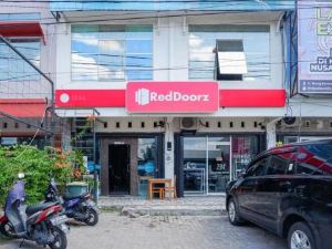 Reddoorz at Just in Mataram City