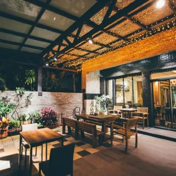 曼波・大宅門  精緻旅店 鄰近恆春古城魅力商圈的酒店