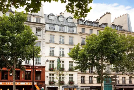 Au Manoir Saint-Germain des Prés.
