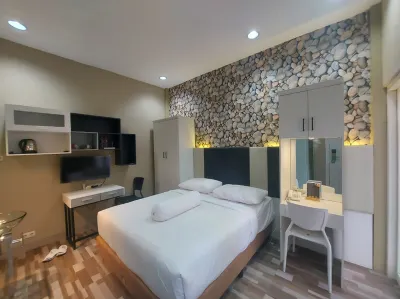 Rumah Familiku 1 Syariah Hotels in Siwalankerto