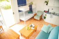 Mackay Seabreeze Apartments Hotels in Mackay Harbour