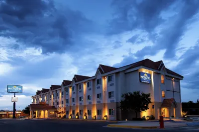 Microtel Inn & Suites by Wyndham Chihuahua Hotels in 