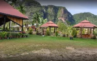 Orau Asthana Hotels near Panorama Padang Mangateh