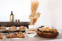 White Hotel - servizio colazione
