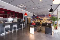 Hôtel des Lumières Lyon Meyzieu Arena Stadium Hotel a Jonage