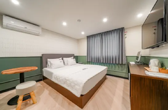 Busan Guseo-Dong Candle