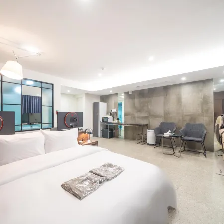Namyangju Story Hotel & Drivingtel Отели рядом с достопримечательностью «Музей Моран»